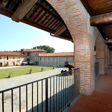 Agriturismo Camisassi ซาลุซโซ ภายนอก รูปภาพ