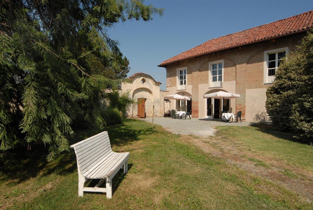Agriturismo Camisassi ซาลุซโซ ภายนอก รูปภาพ