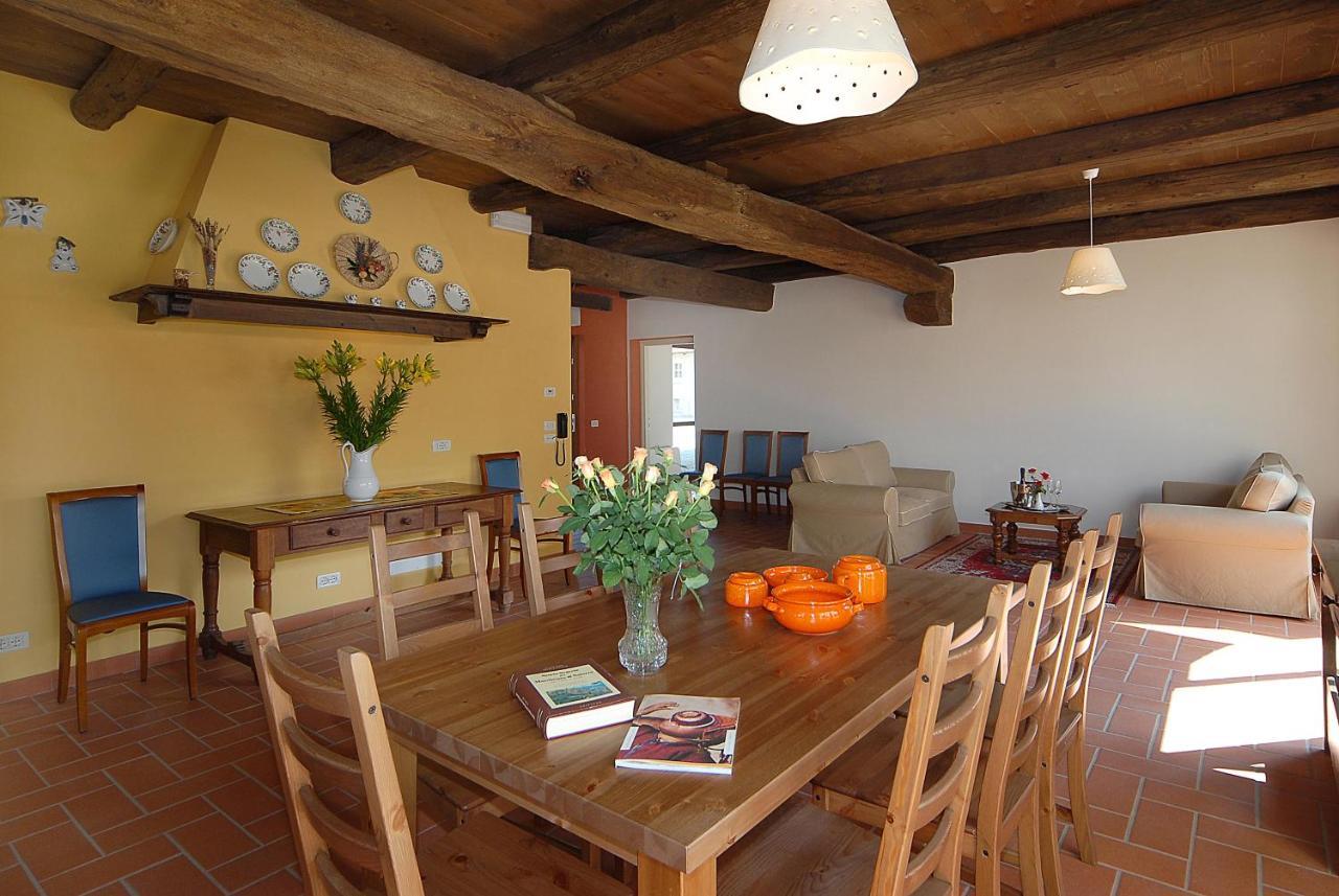 Agriturismo Camisassi ซาลุซโซ ภายนอก รูปภาพ