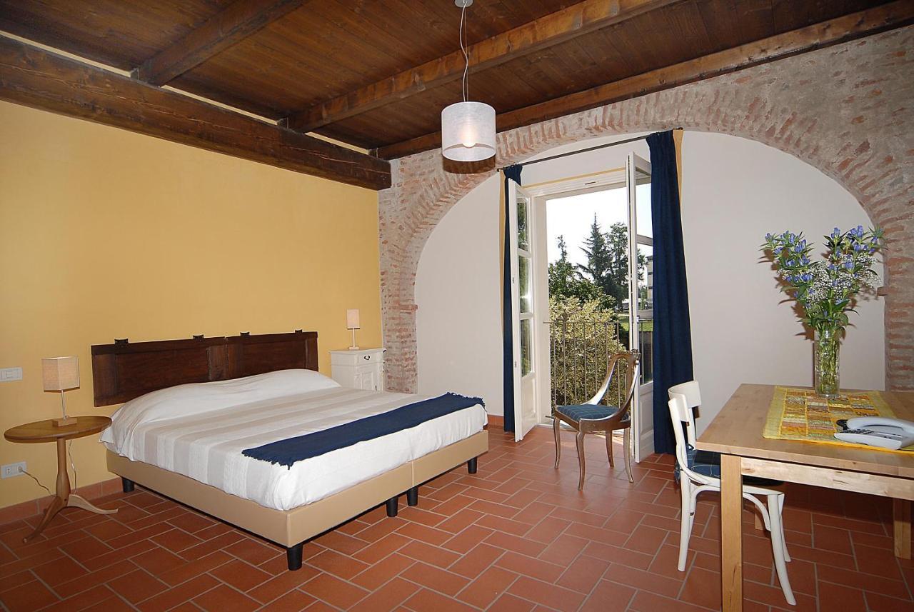 Agriturismo Camisassi ซาลุซโซ ภายนอก รูปภาพ
