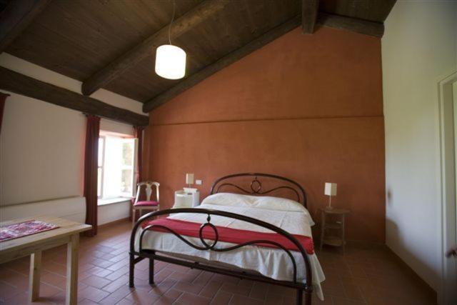 Agriturismo Camisassi ซาลุซโซ ภายนอก รูปภาพ