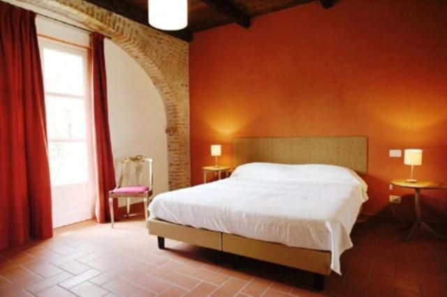 Agriturismo Camisassi ซาลุซโซ ภายนอก รูปภาพ